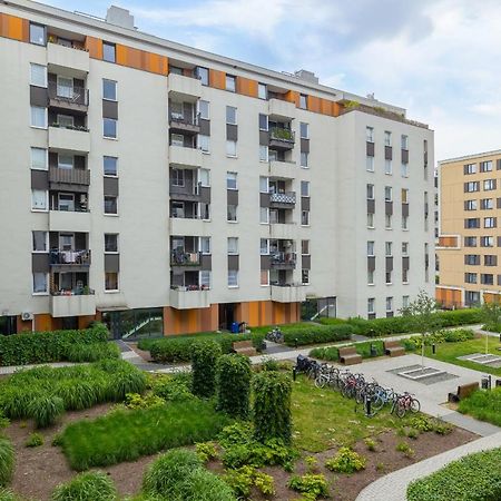 Osiedle Avia Family Apartment In Krakow With Balcony By Noclegi Renters Extérieur photo