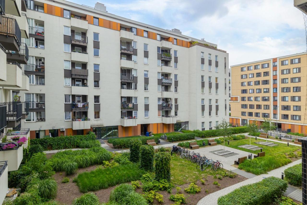Osiedle Avia Family Apartment In Krakow With Balcony By Noclegi Renters Extérieur photo